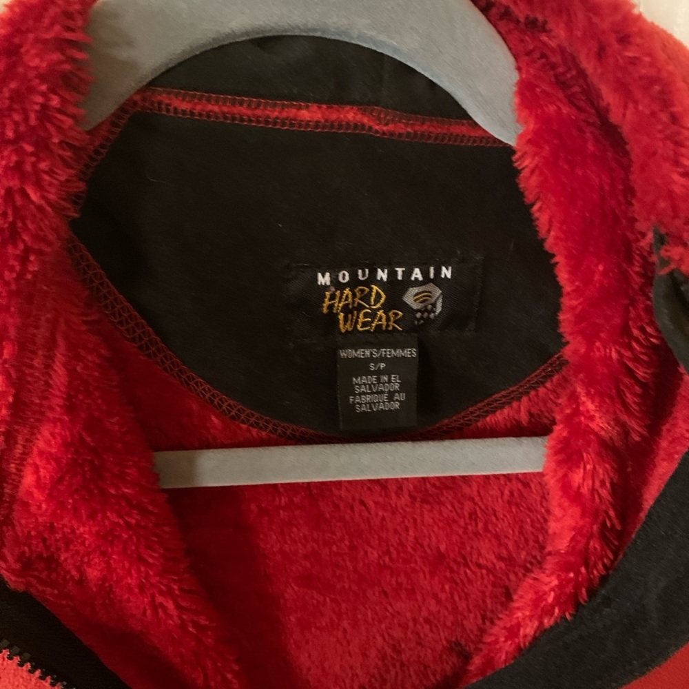 Red monkey fur mountain hardware windproof fleece